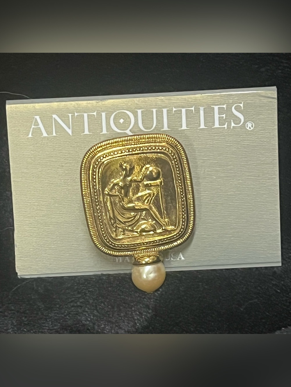 Gold-tone Relief Pin with Pearl Drop